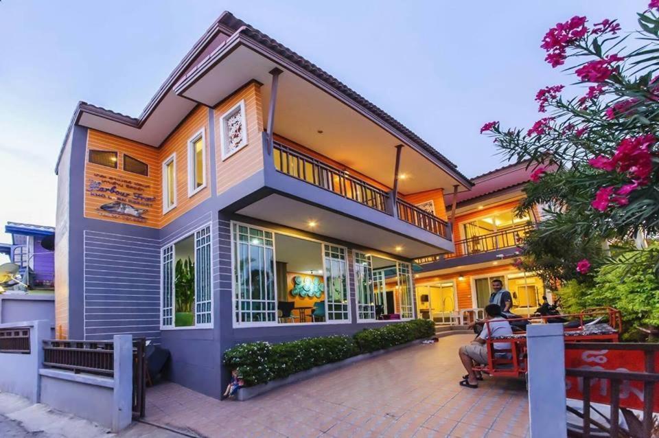 The Harbor Front เกาะล้าน Hotel Kültér fotó