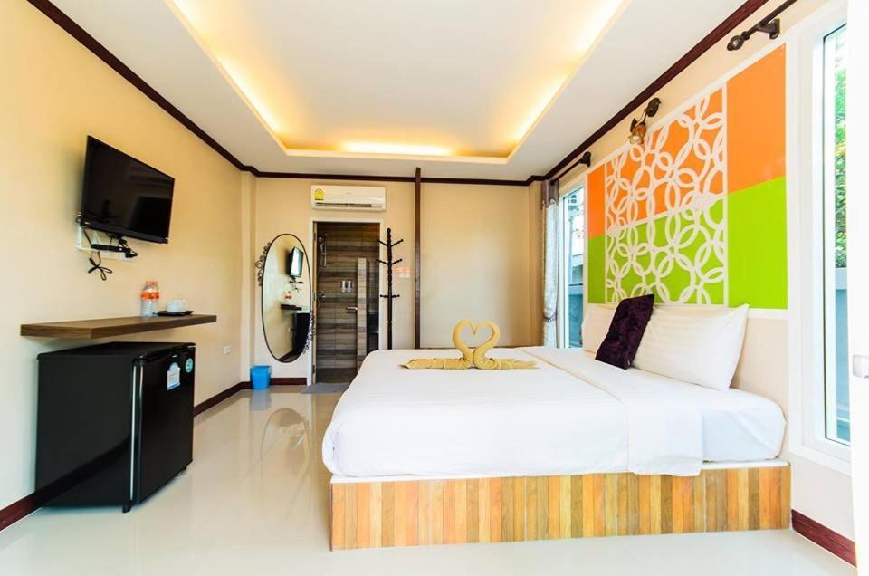 The Harbor Front เกาะล้าน Hotel Kültér fotó