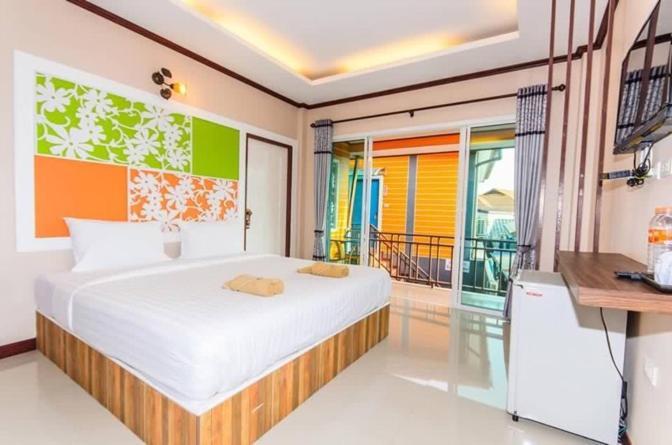 The Harbor Front เกาะล้าน Hotel Kültér fotó